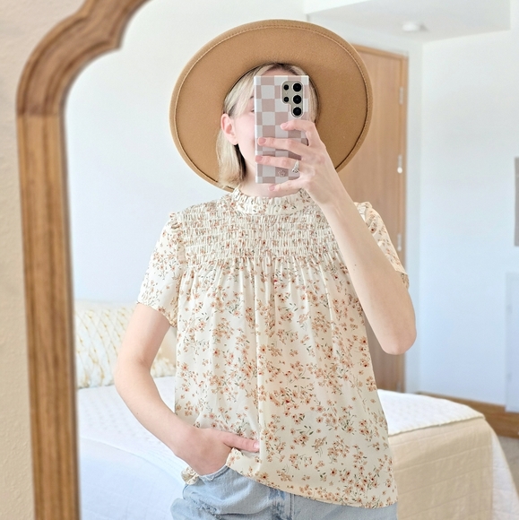 bohme Tops - Bohme Floral Smocked Short Sleeve Top XS